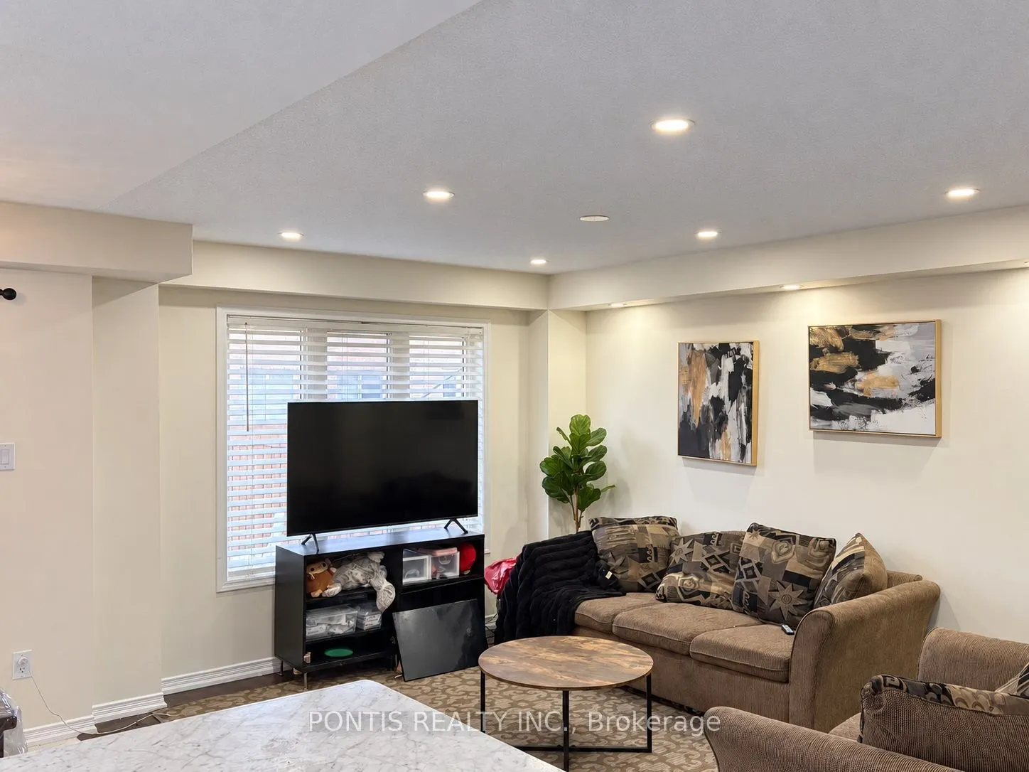 86 Munro Circle