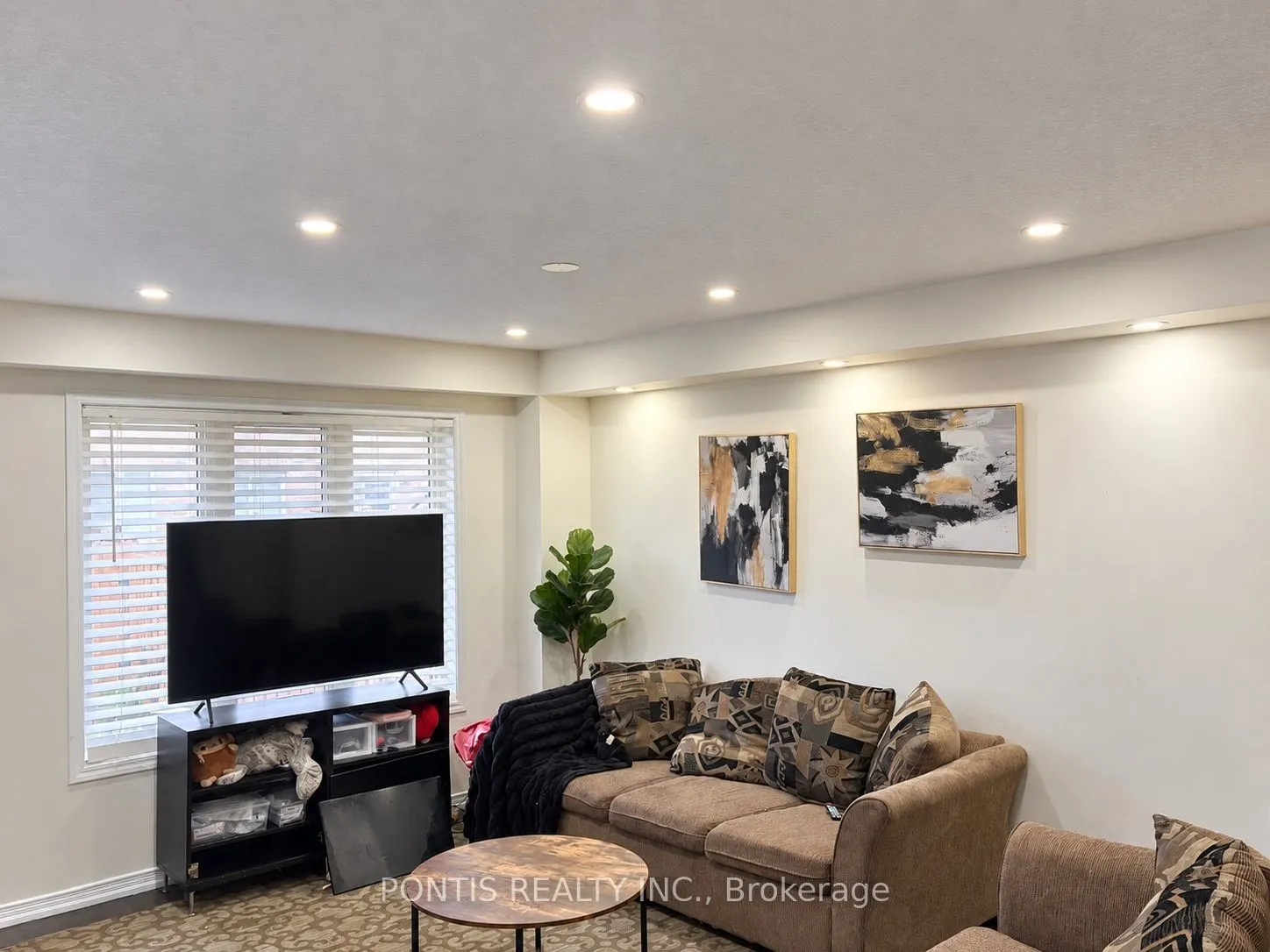 86 Munro Circle