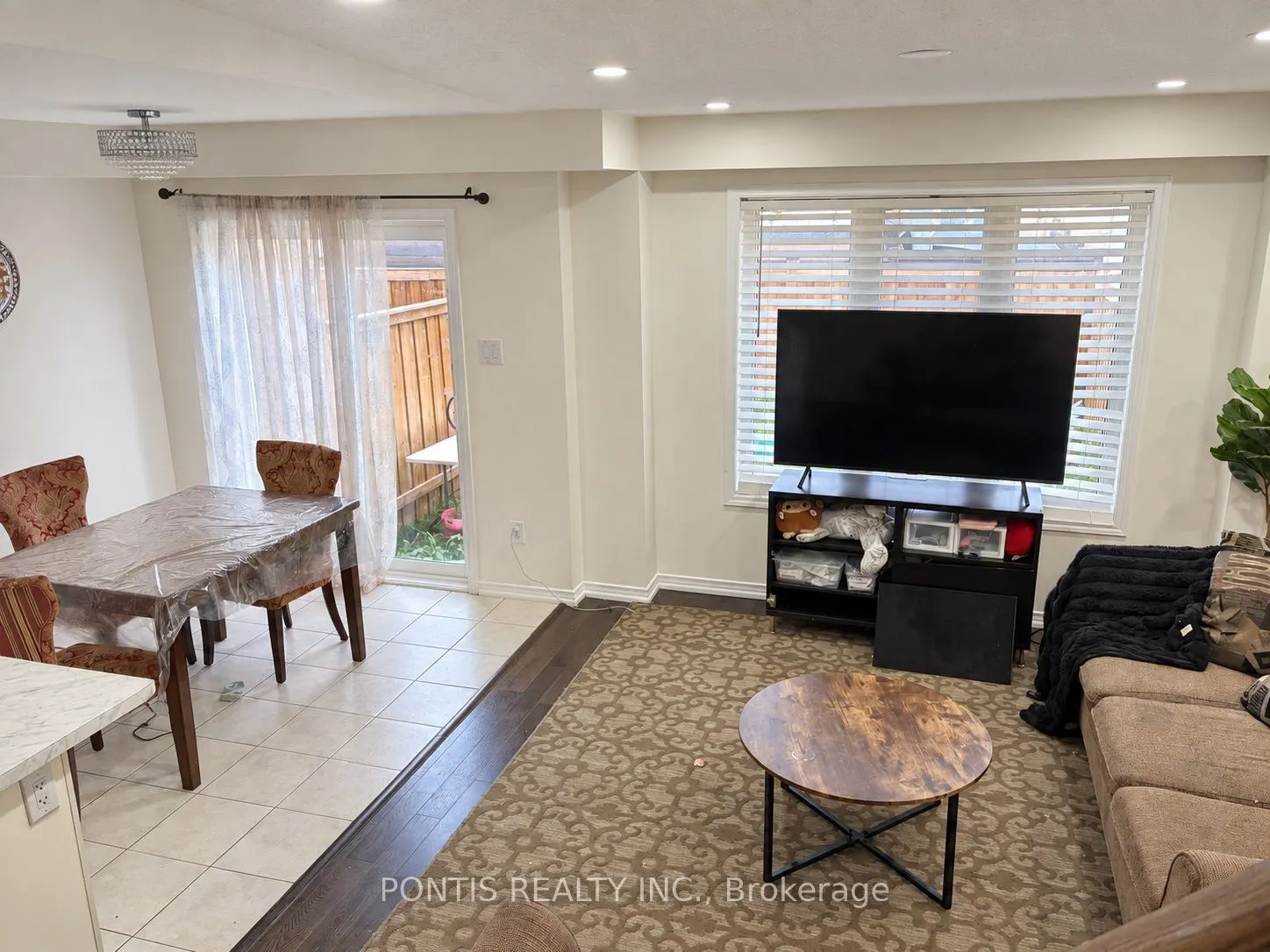 86 Munro Circle