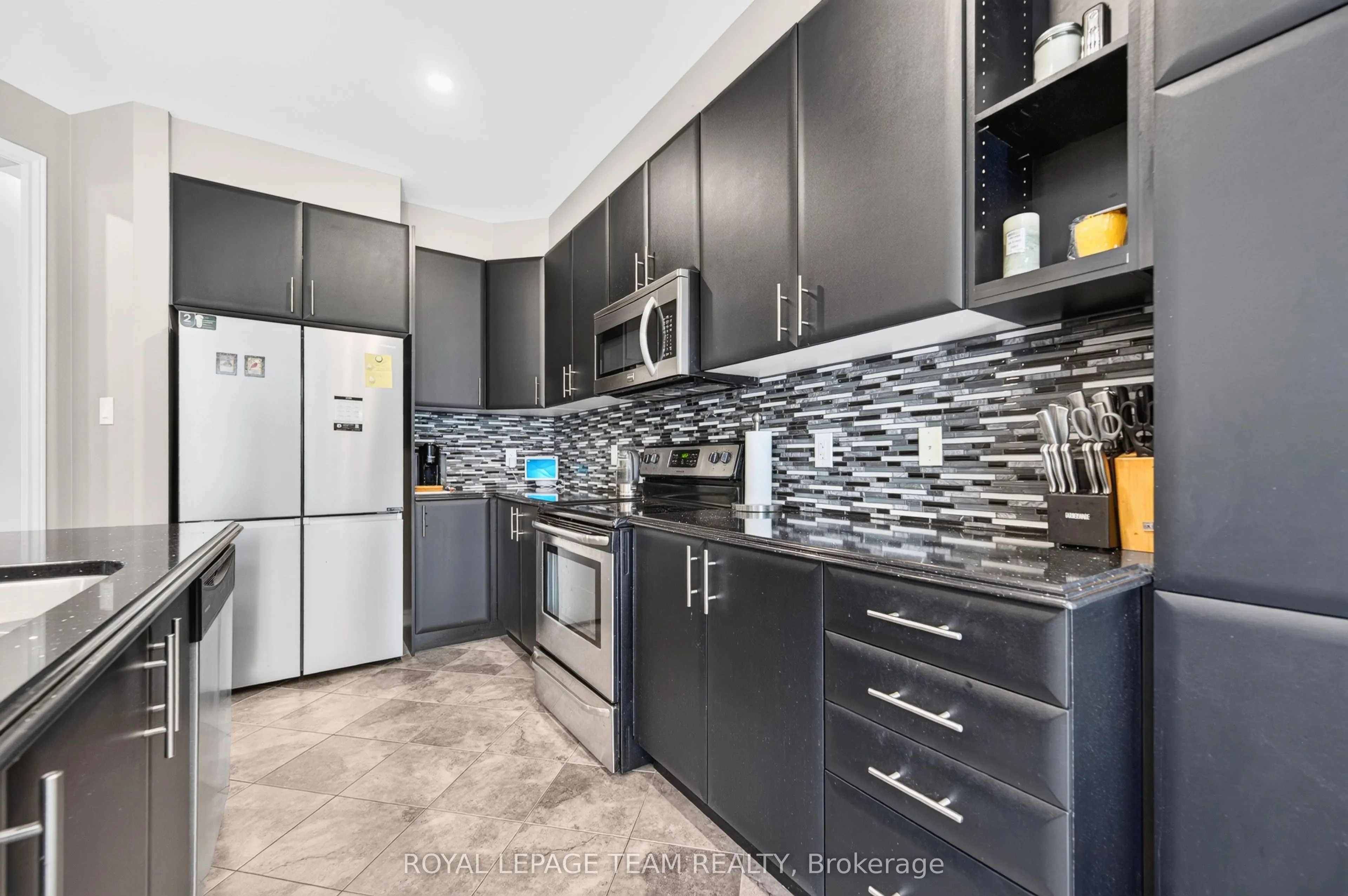 340 Gallantry Way