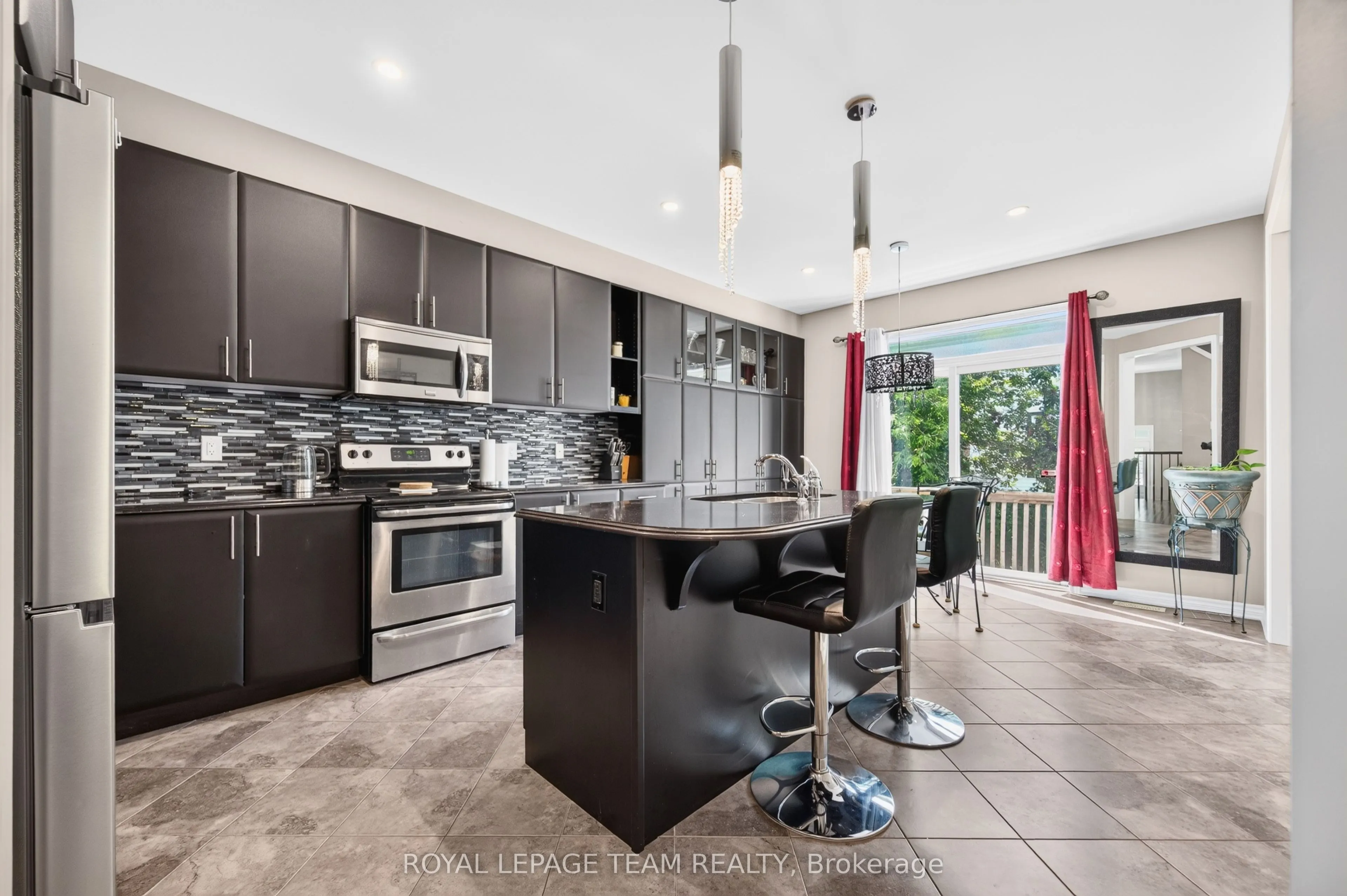 340 Gallantry Way