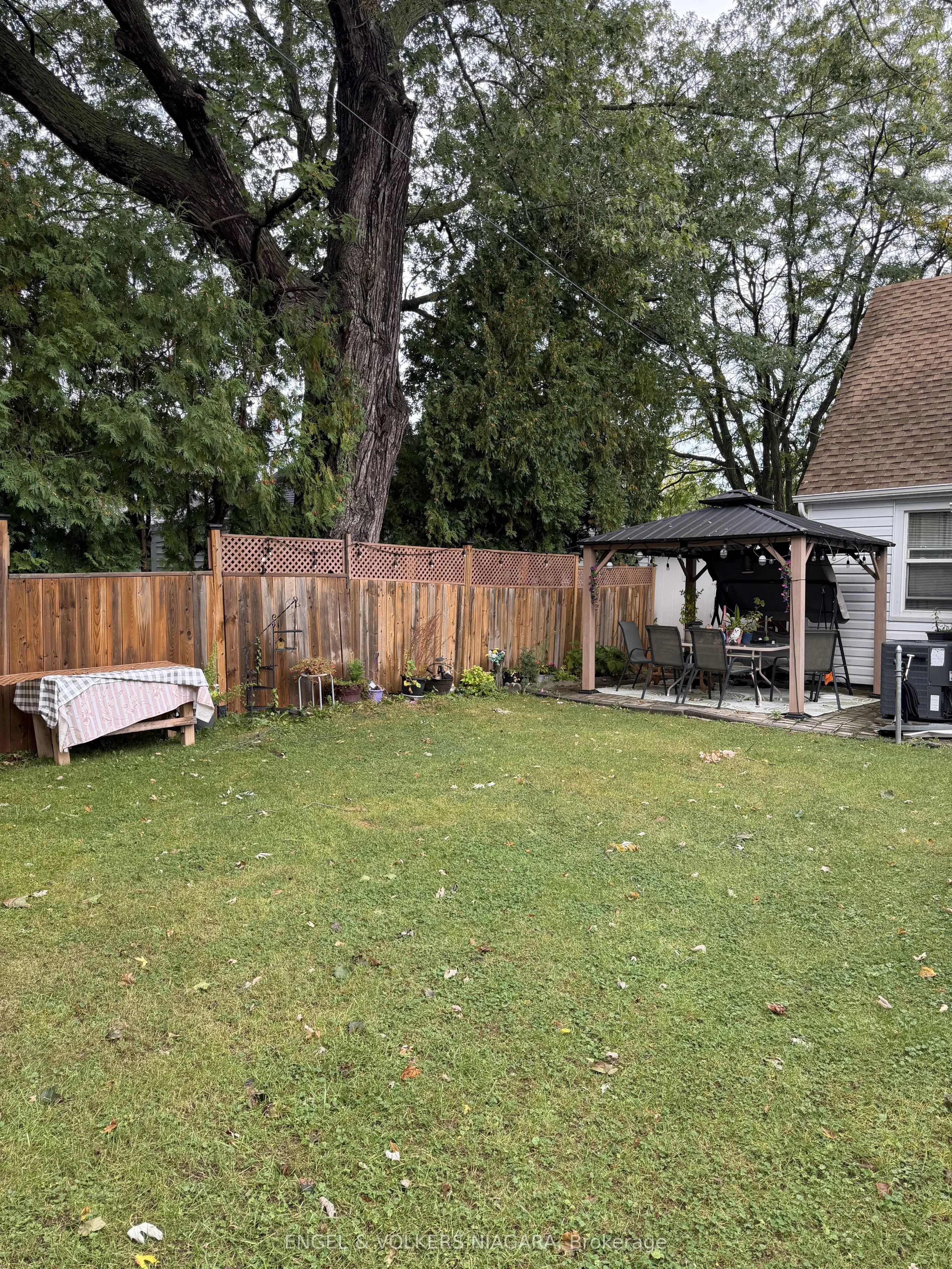 6 Glen Avenue
