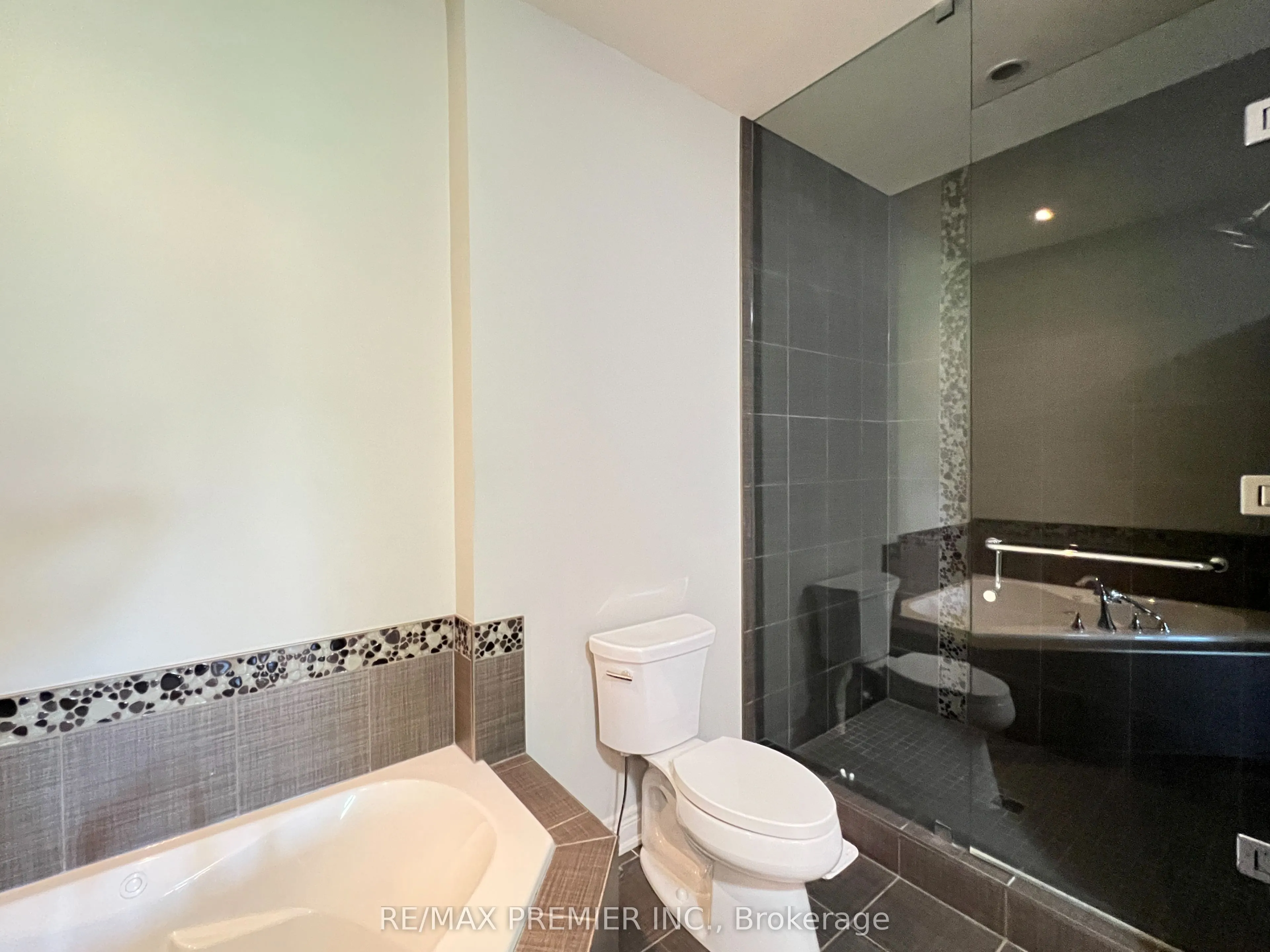 7673 Green Vista Gate #140