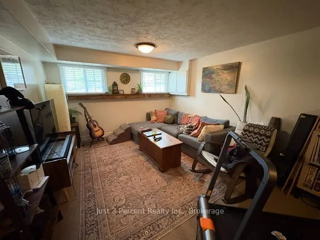 1558 Treetop Road