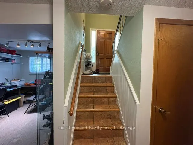 1558 Treetop Road