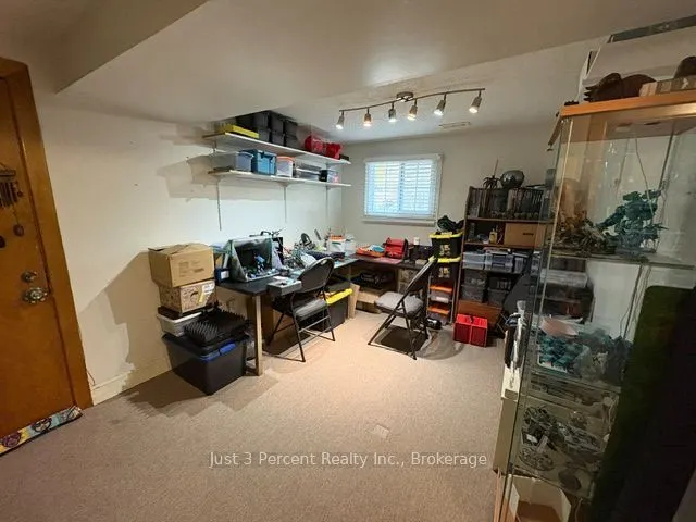1558 Treetop Road