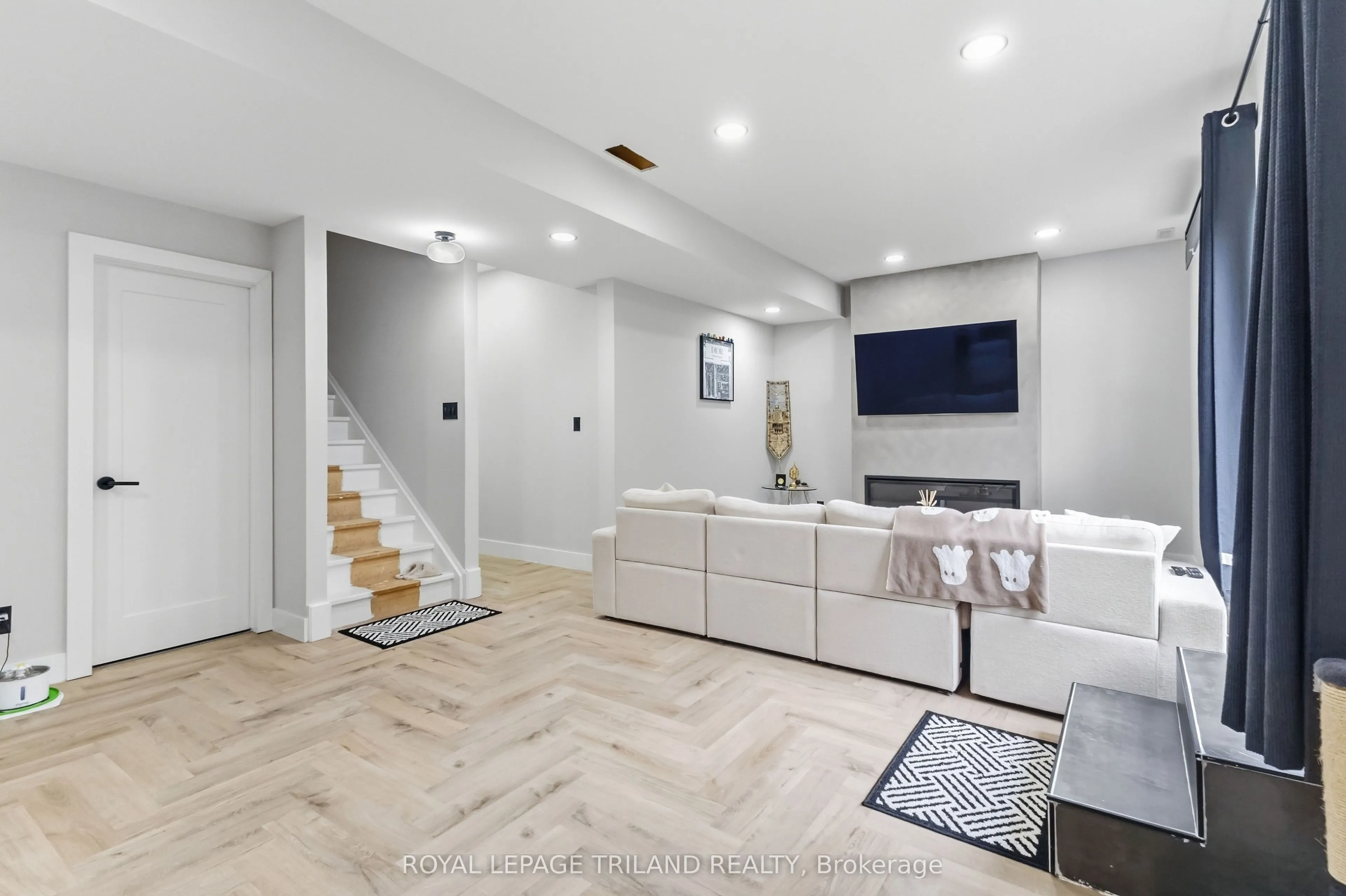 1312 Sandbar Street