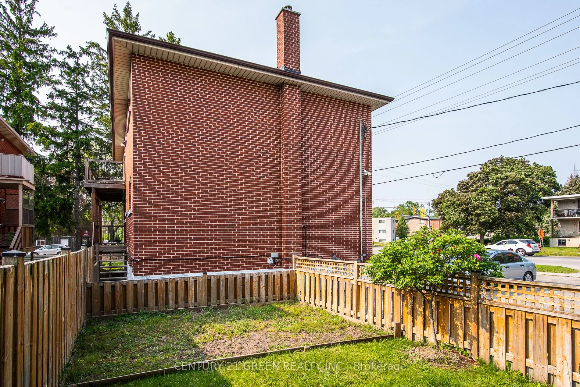 129 River Road E