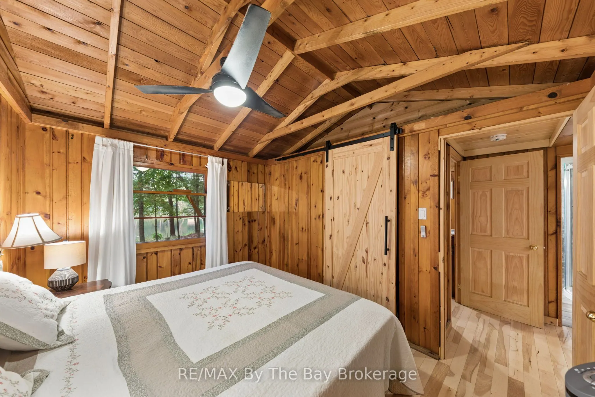 10158 Georgian Bay Shore