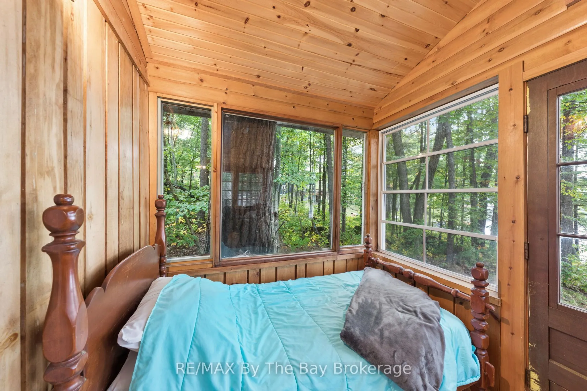 10158 Georgian Bay Shore