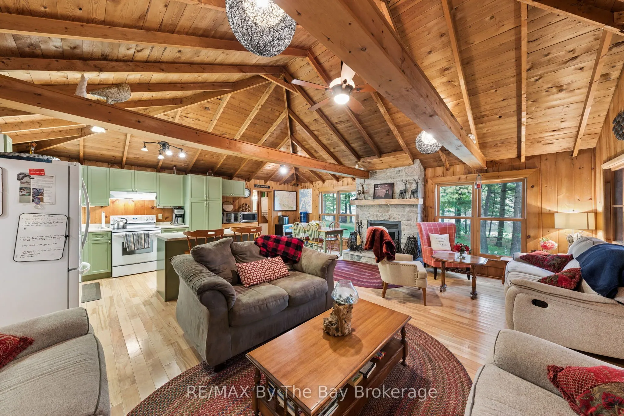 10158 Georgian Bay Shore