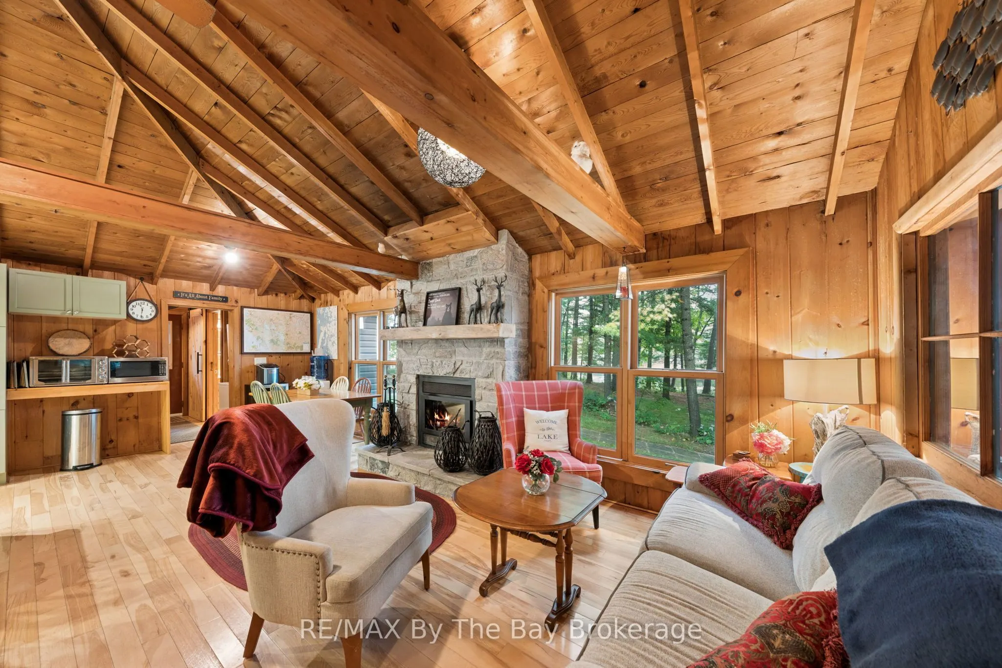 10158 Georgian Bay Shore