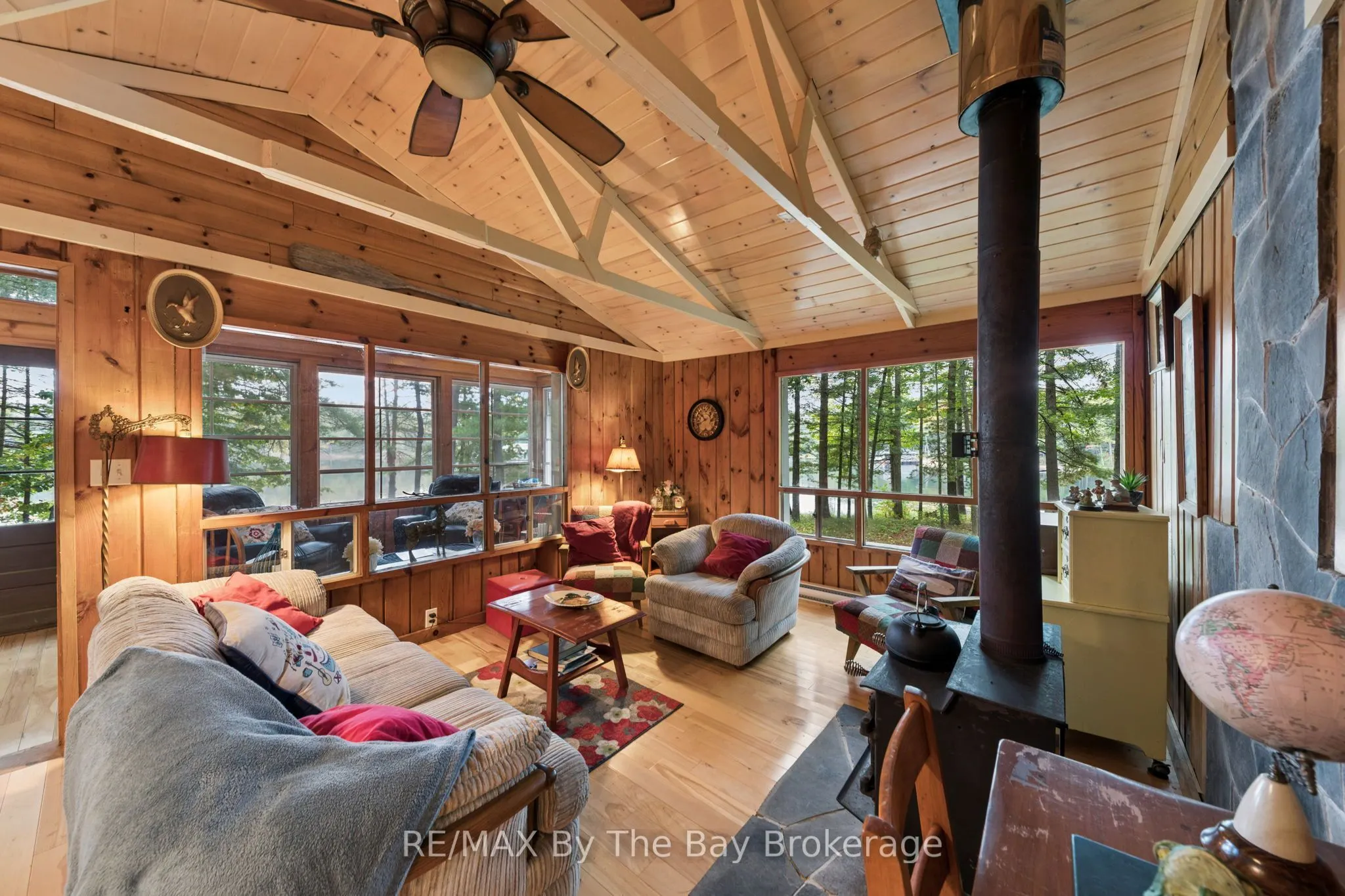 10158 Georgian Bay Shore