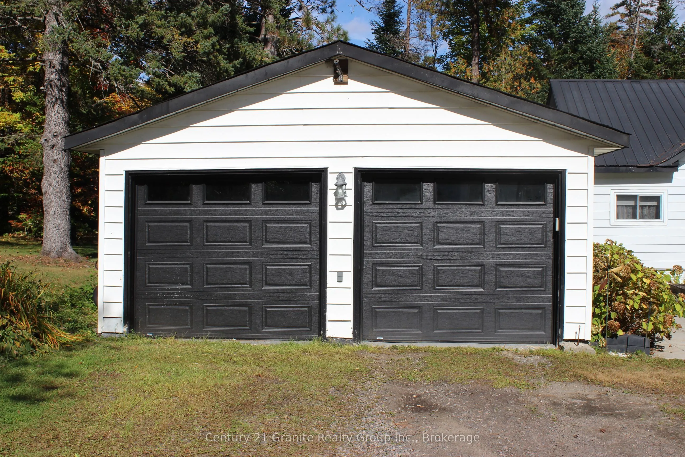1051 Halls Lake Road
