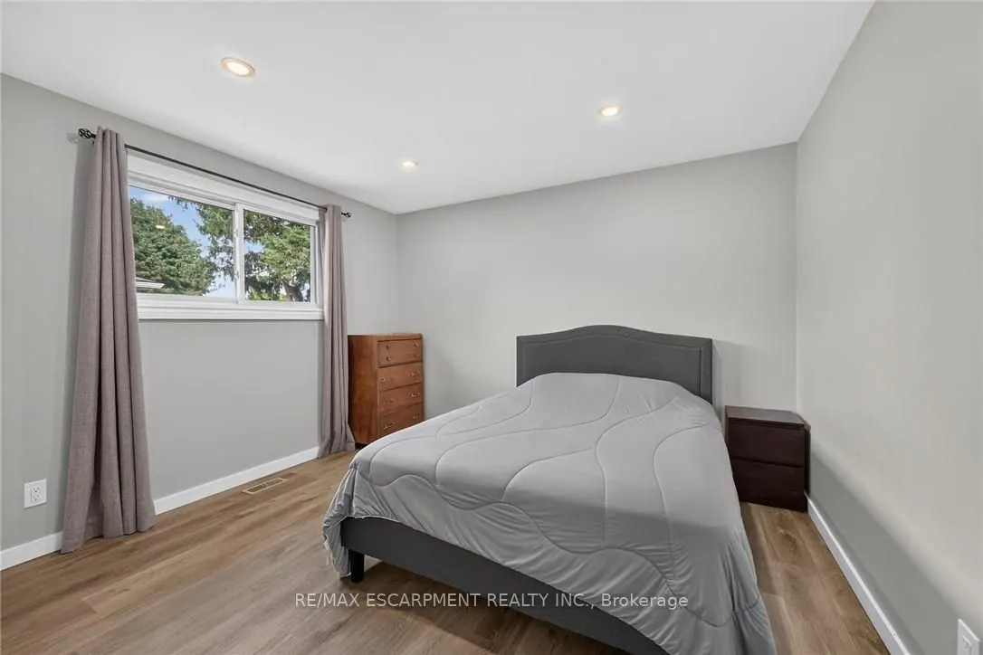 15 Miller Crescent