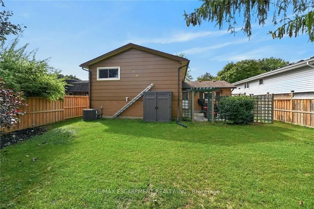 15 Miller Crescent