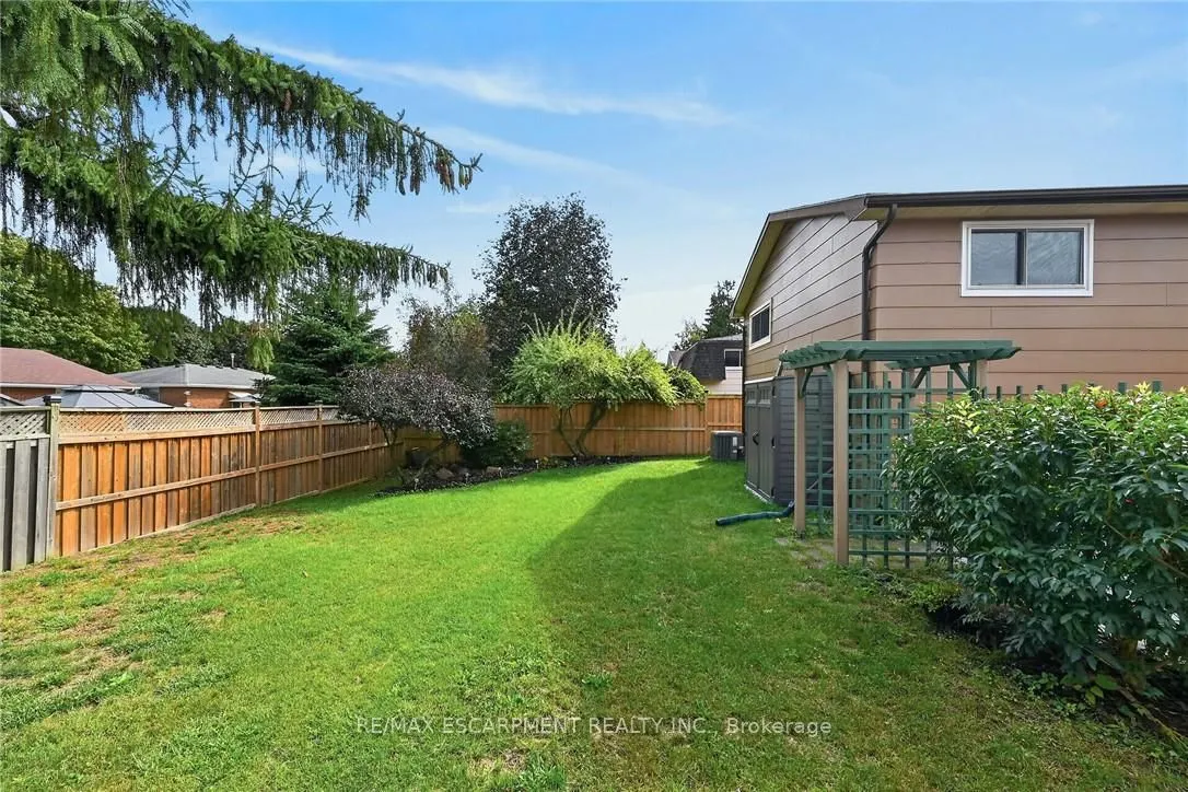 15 Miller Crescent