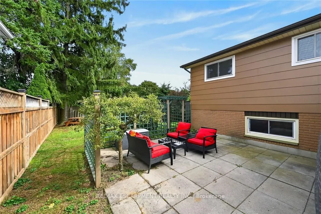 15 Miller Crescent