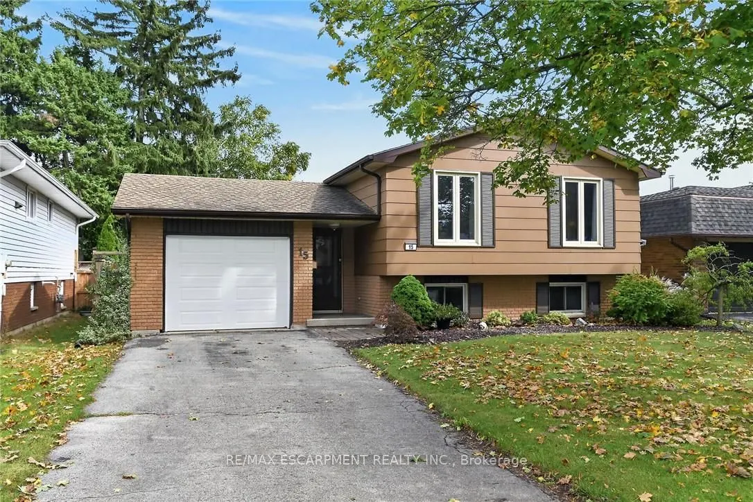 15 Miller Crescent