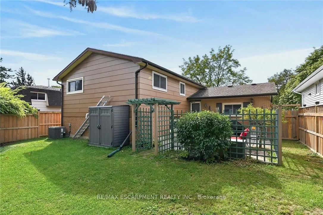 15 Miller Crescent