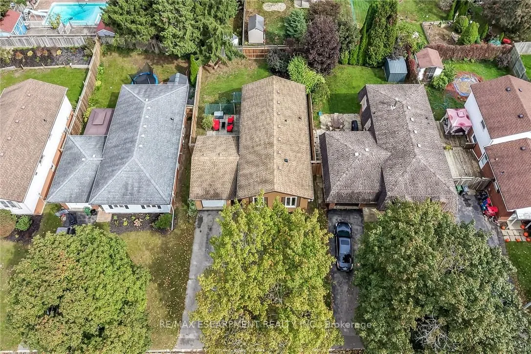 15 Miller Crescent