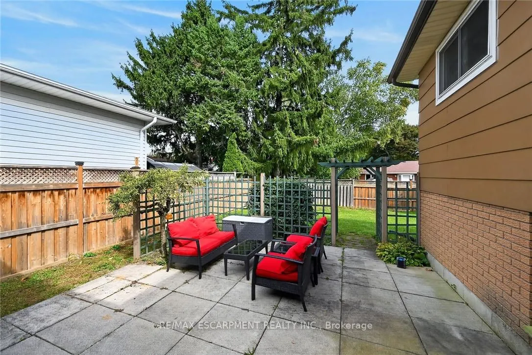 15 Miller Crescent