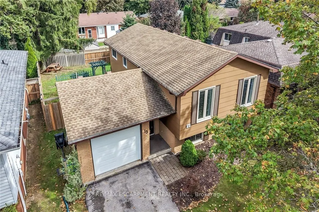 15 Miller Crescent