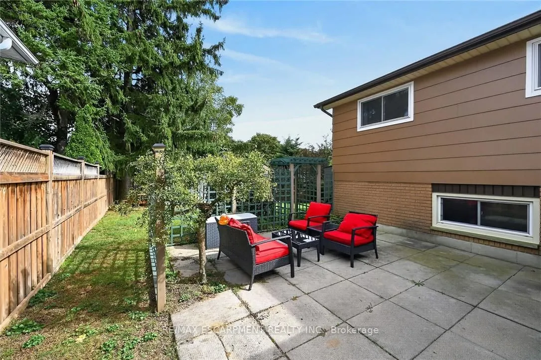 15 Miller Crescent