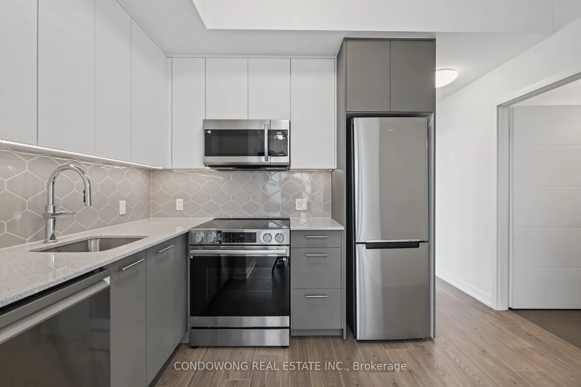 30 Francis Street S #609