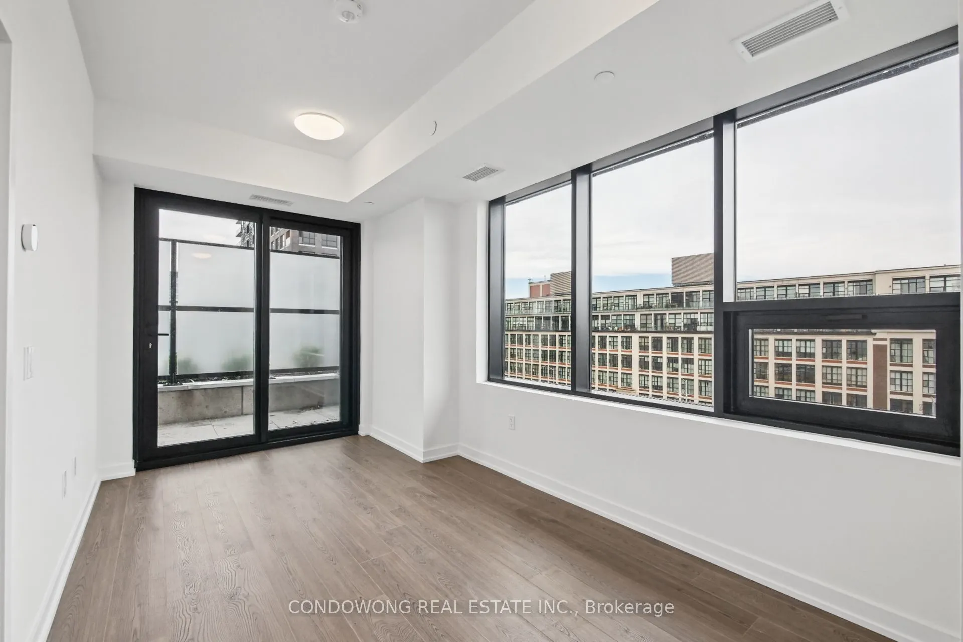 30 Francis Street S #609
