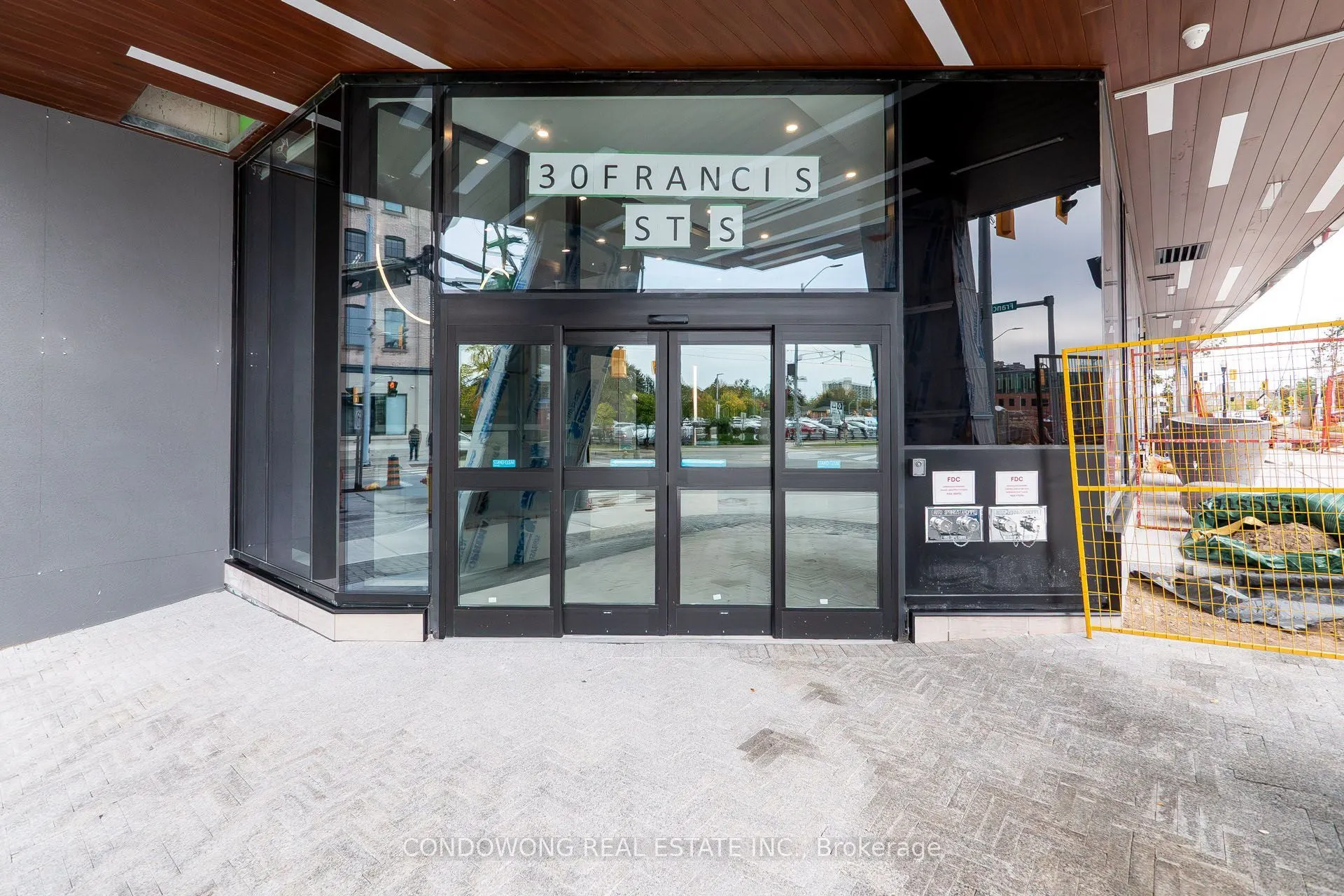 30 Francis Street S #609
