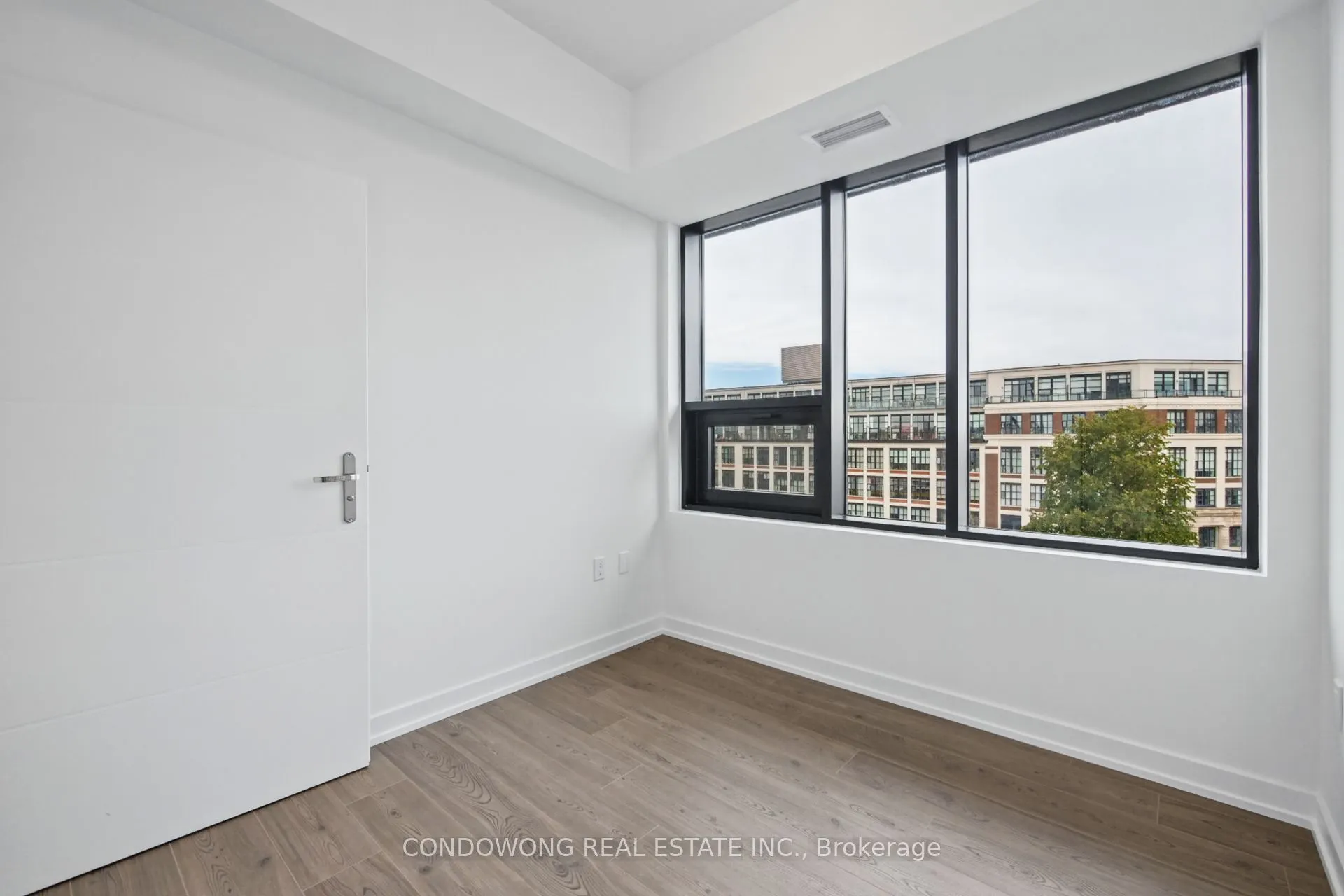 30 Francis Street S #609