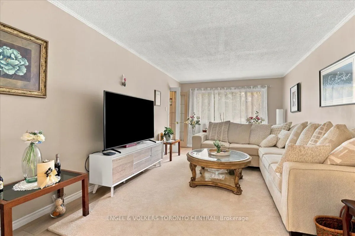 30 Green Valley Drive W ##36