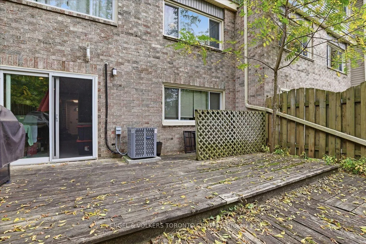 30 Green Valley Drive W ##36
