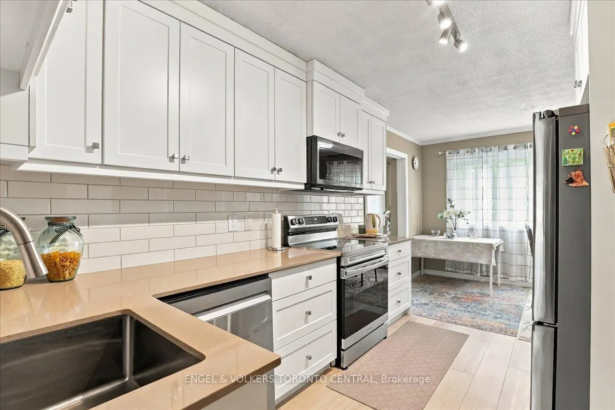 30 Green Valley Drive W ##36