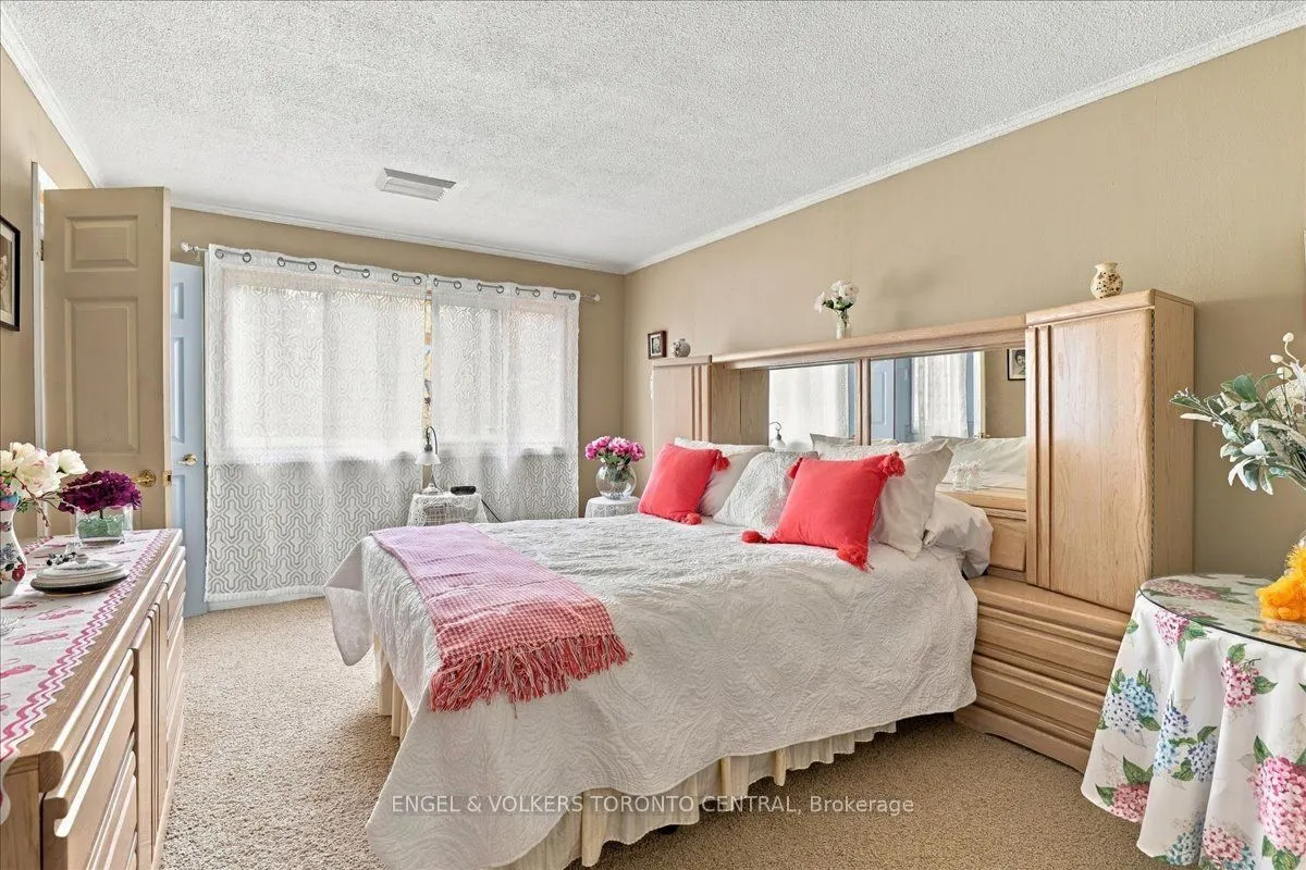 30 Green Valley Drive W ##36