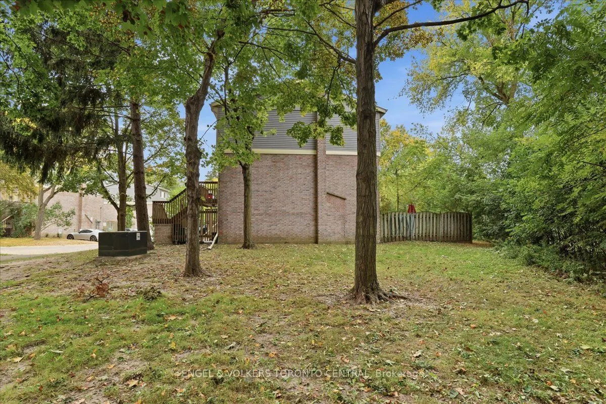 30 Green Valley Drive W ##36