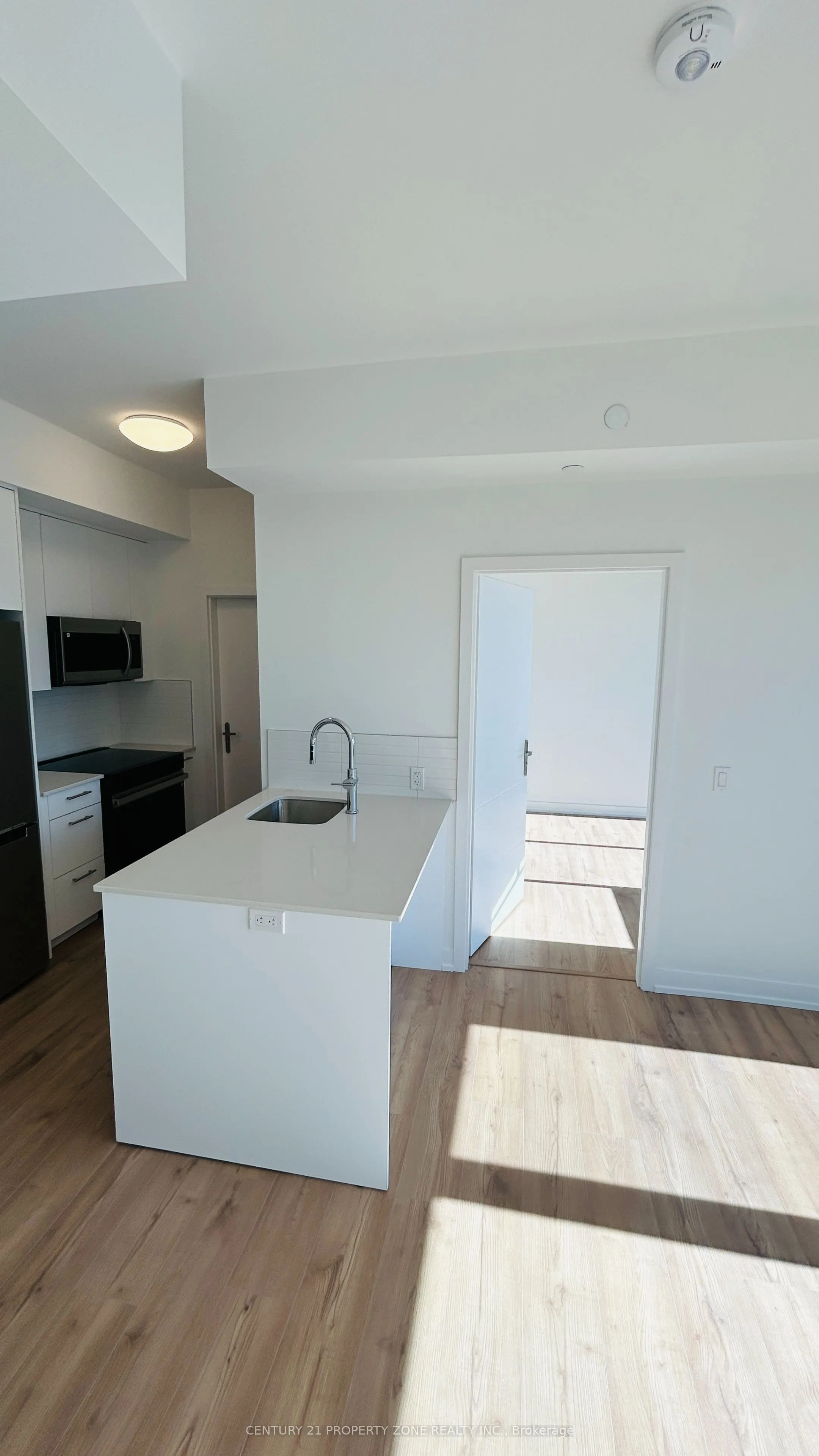 30 Francis Street S #1802