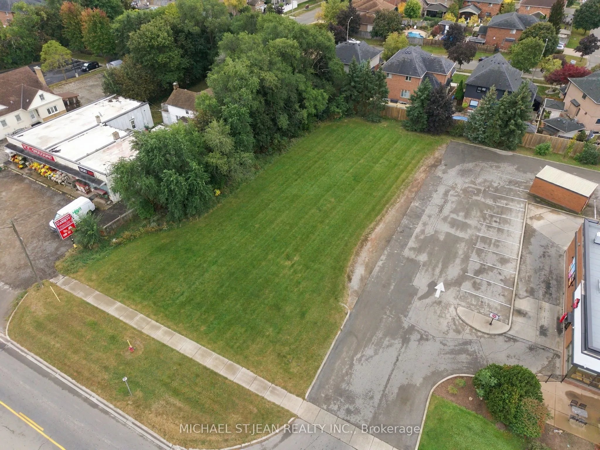 1242 Highway 8