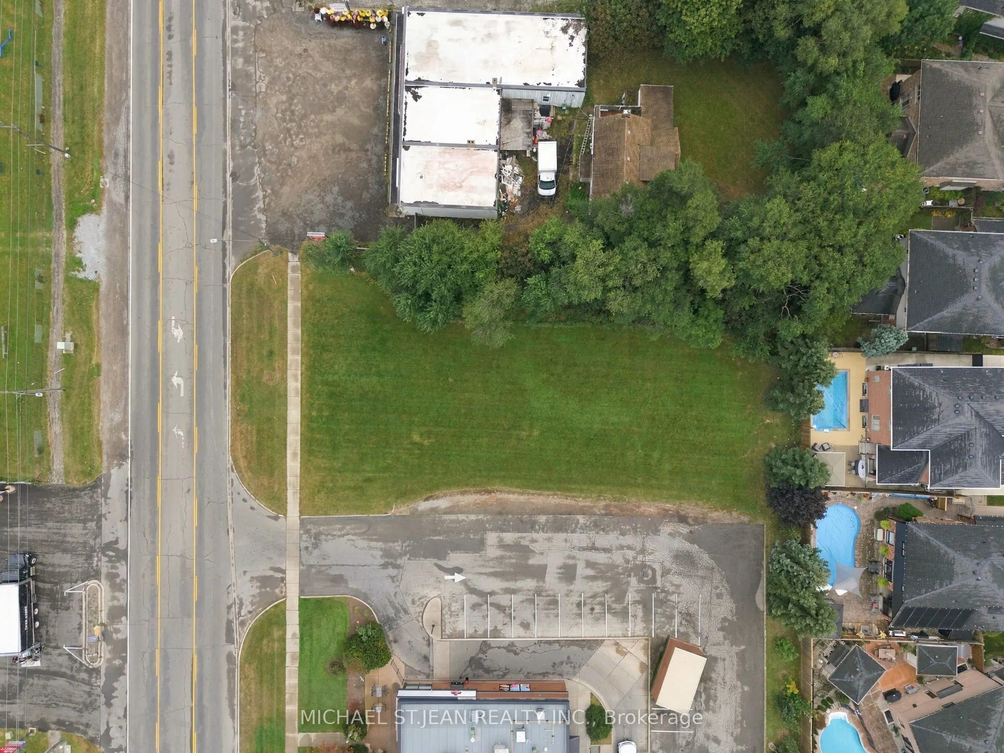 1242 Highway 8