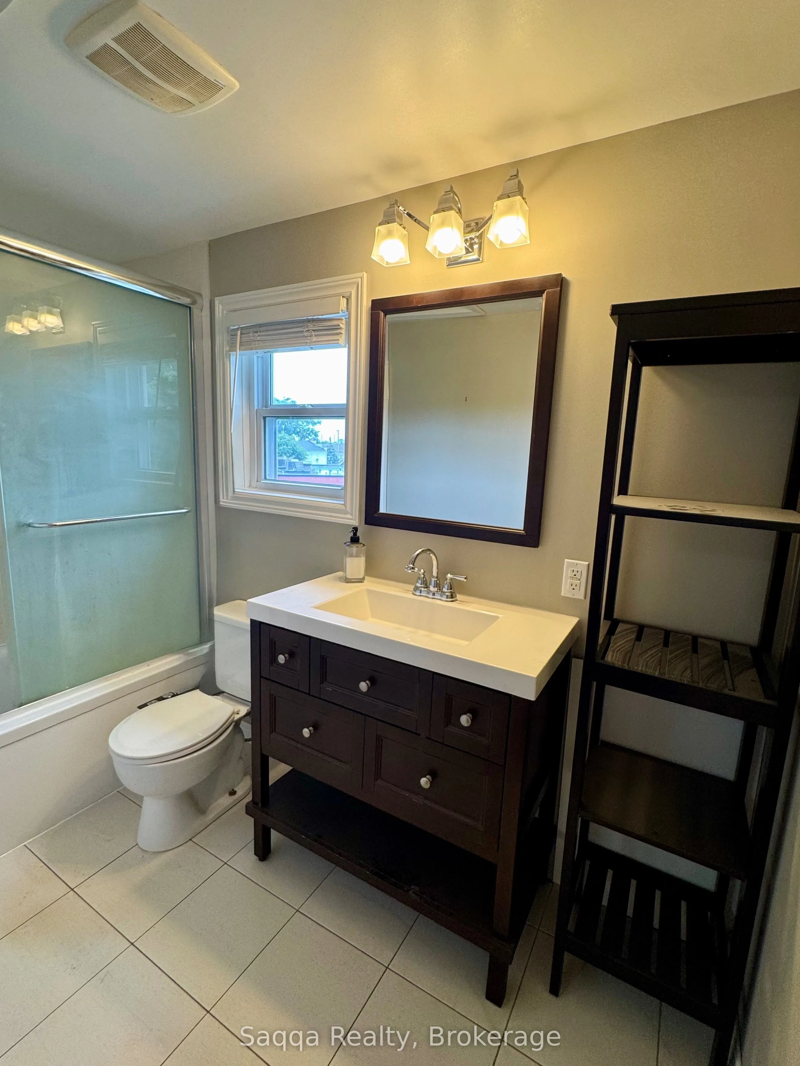 100 Niagara Street #Upper