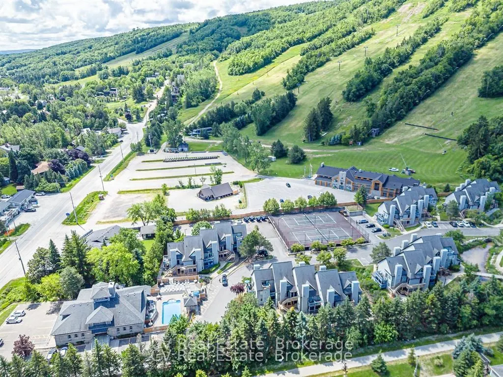 796468 Grey 19 Road #404