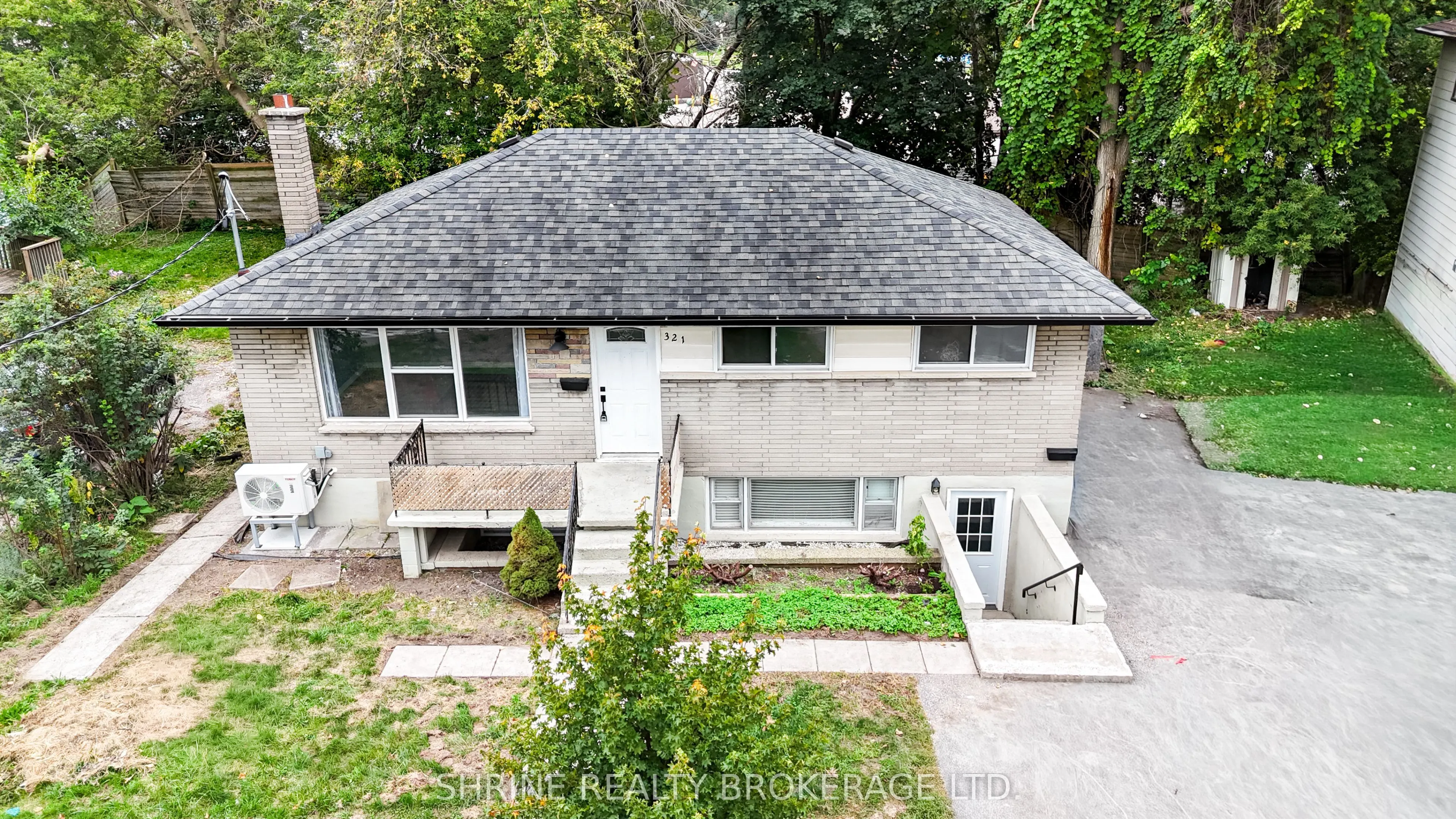 321 Salisbury Street