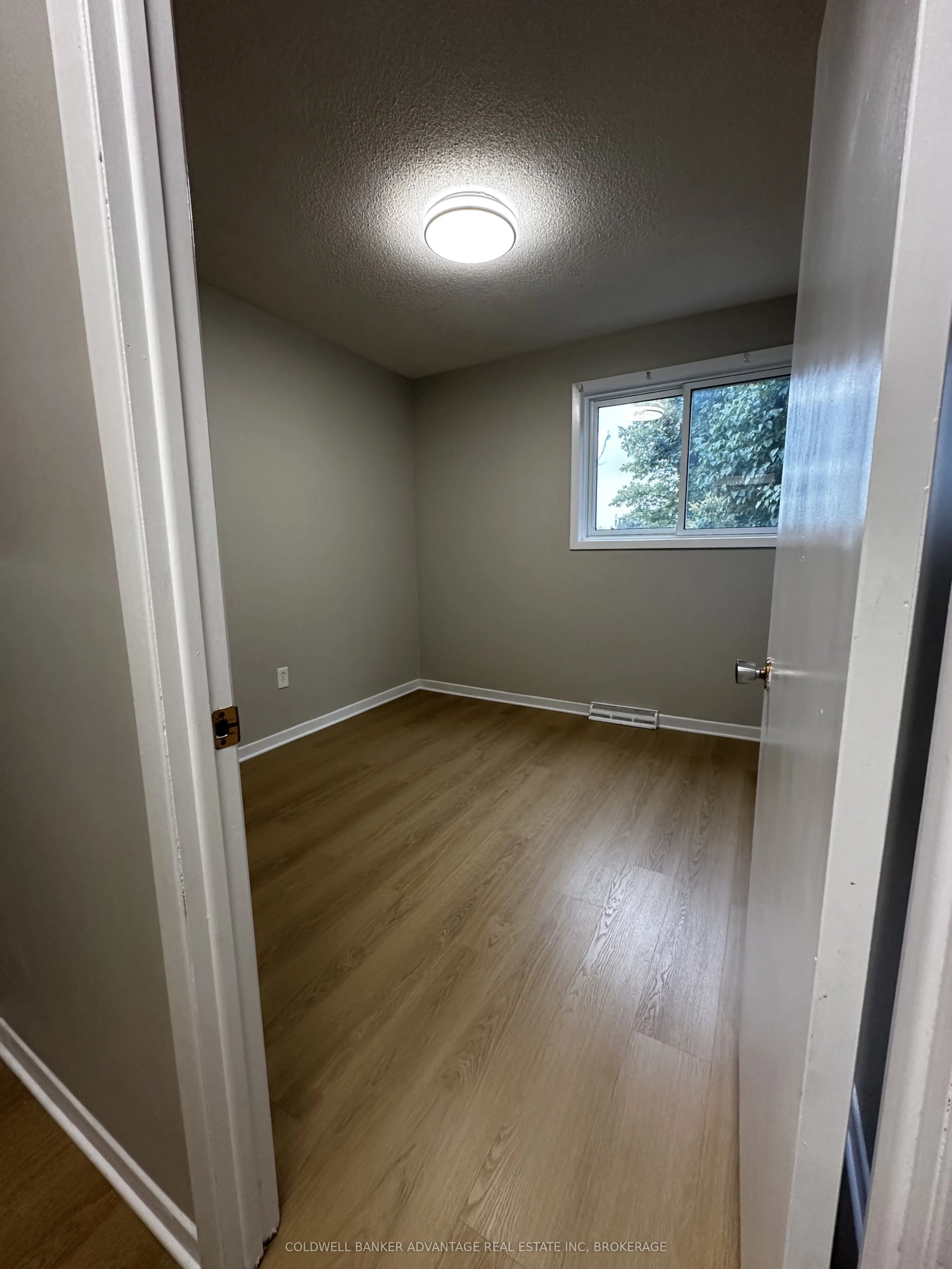 23 Fairlawn Crescent