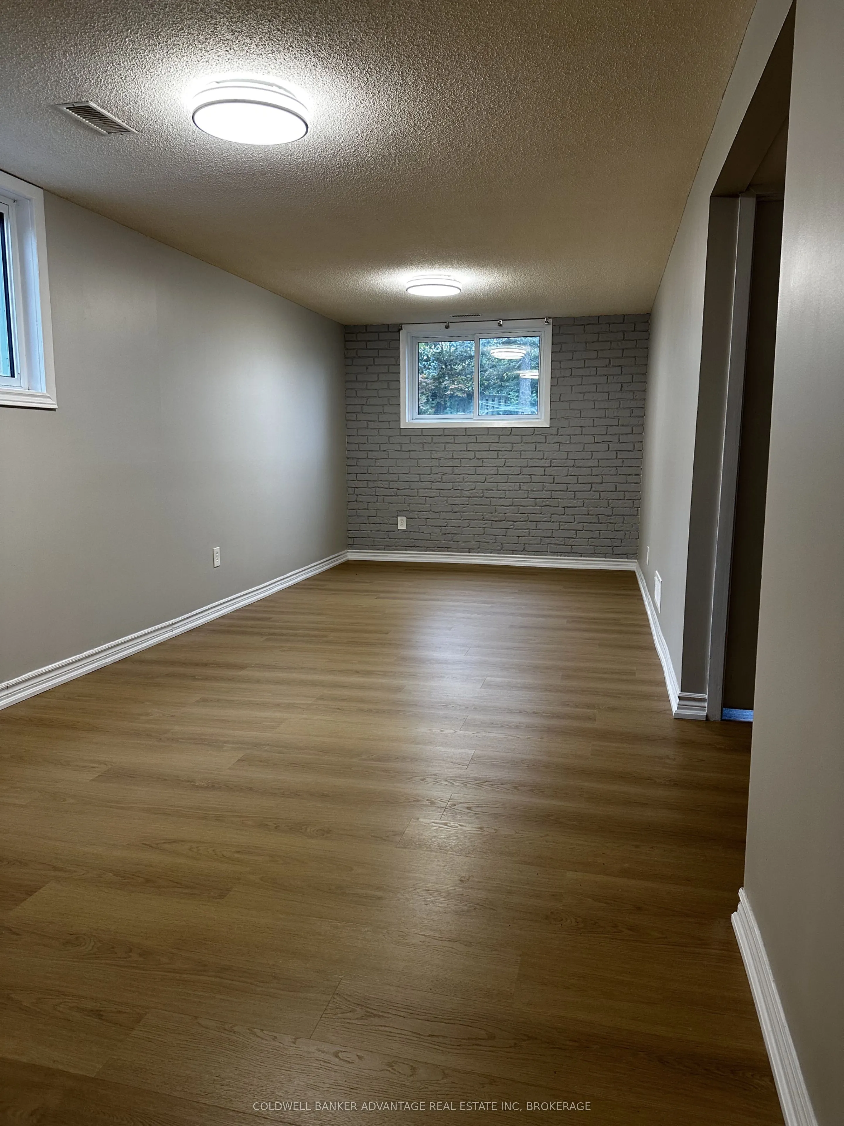 23 Fairlawn Crescent