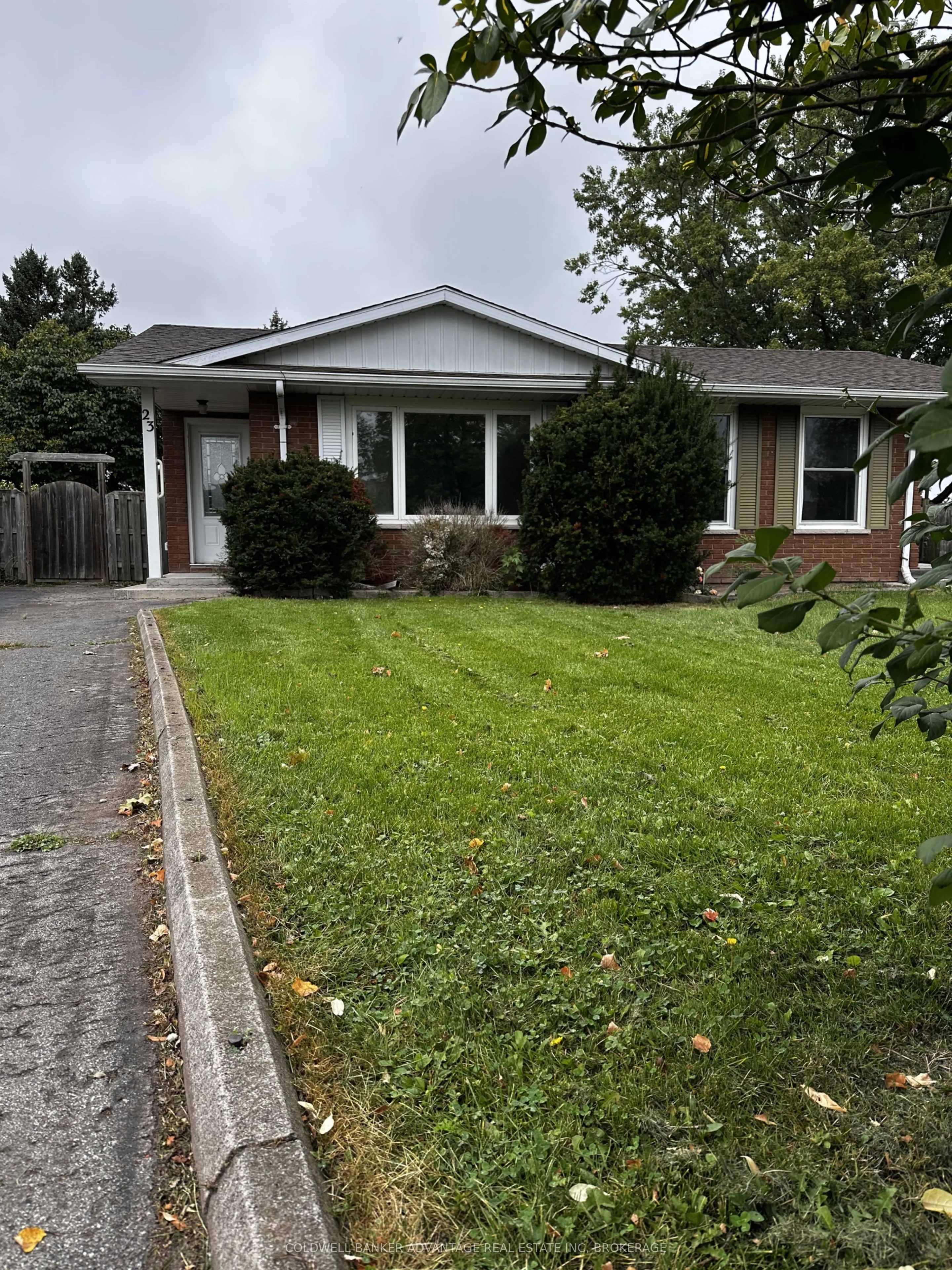 23 Fairlawn Crescent