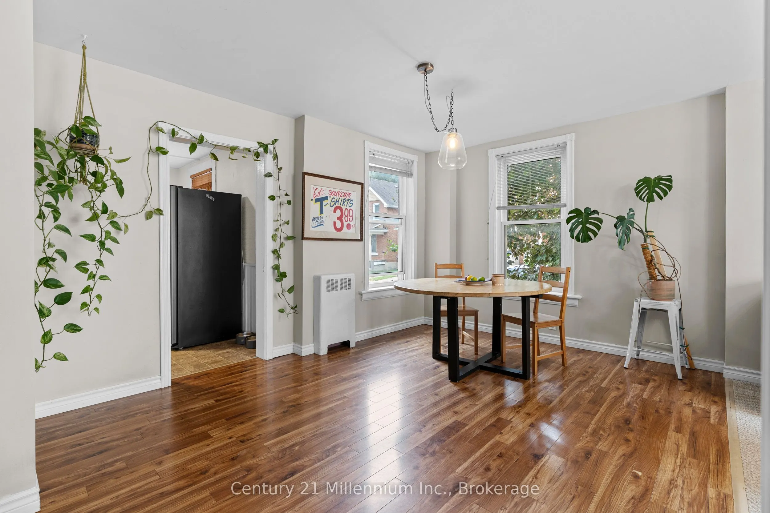 143 11th Street W