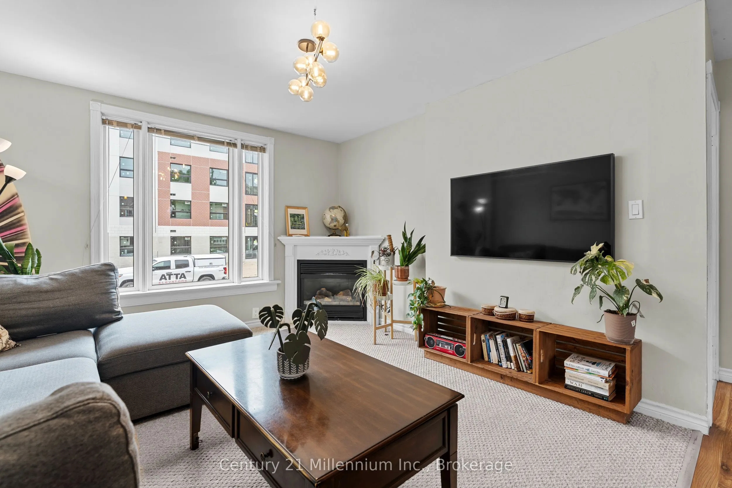 143 11th Street W