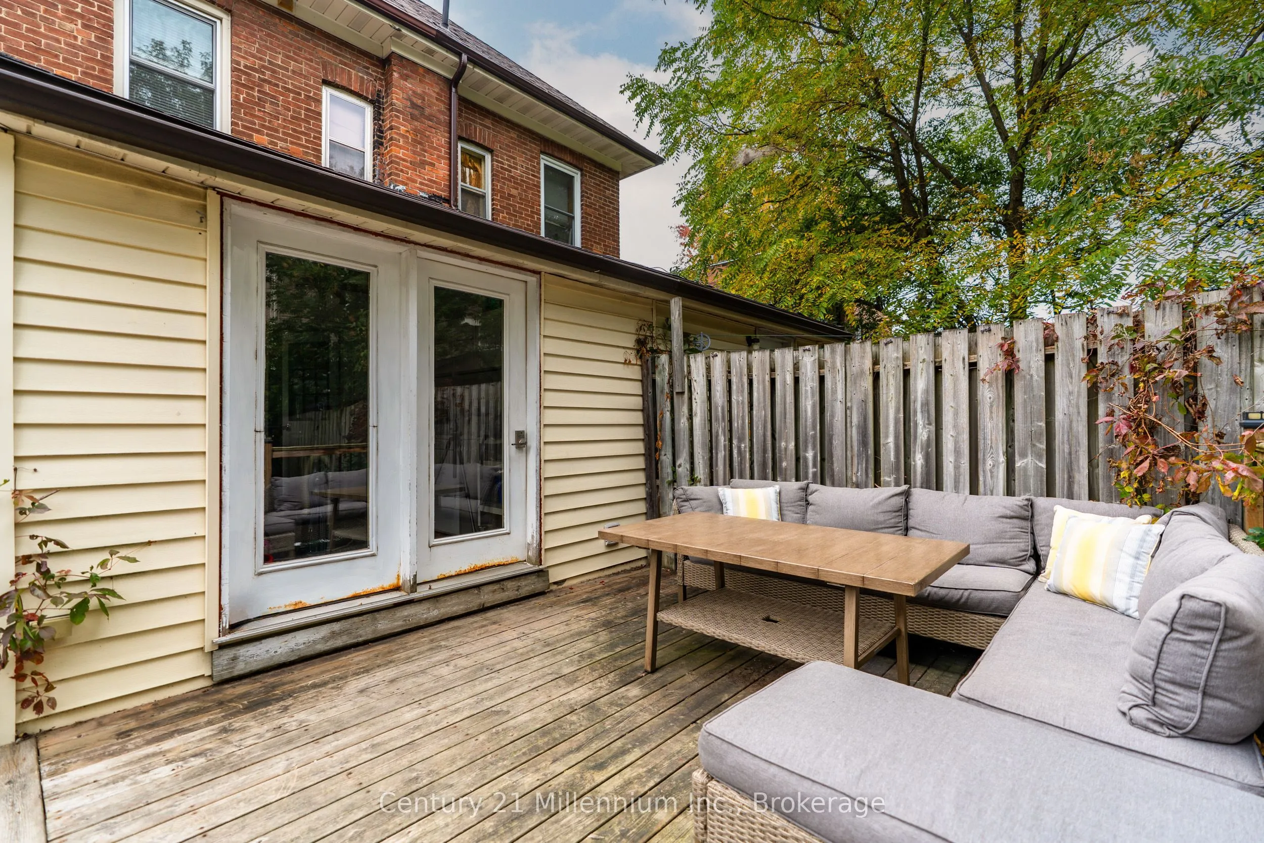 143 11th Street W