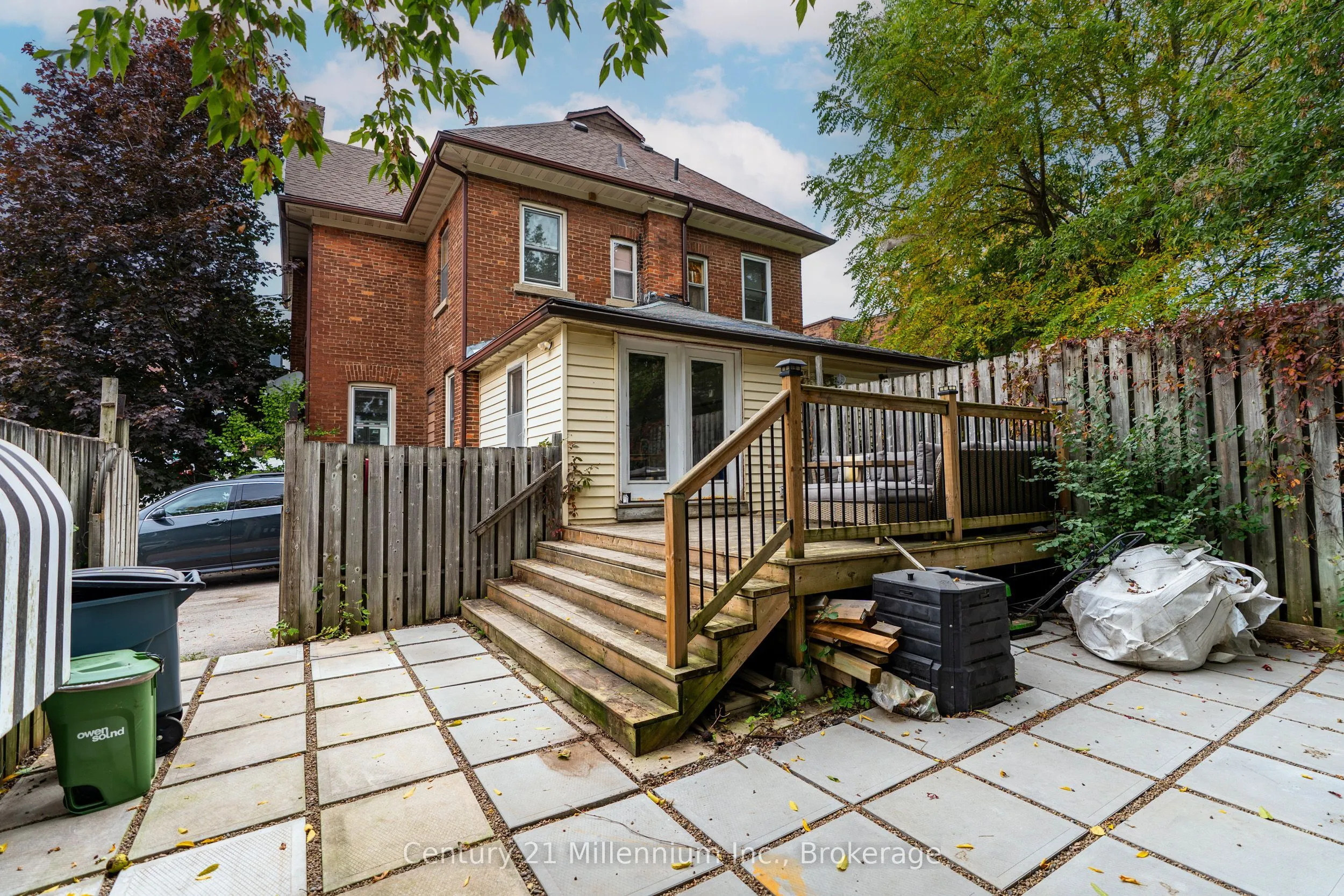 143 11th Street W
